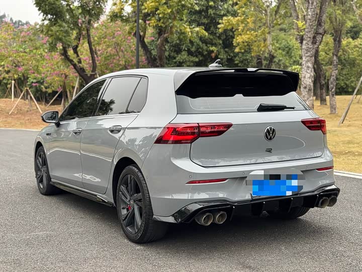 Фото 9 - Volkswagen Golf