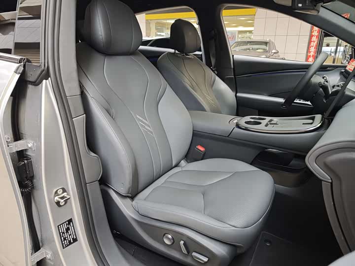 Фото 9 - XPeng G7