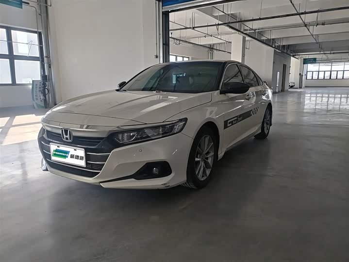 Фото 1 - Honda Accord
