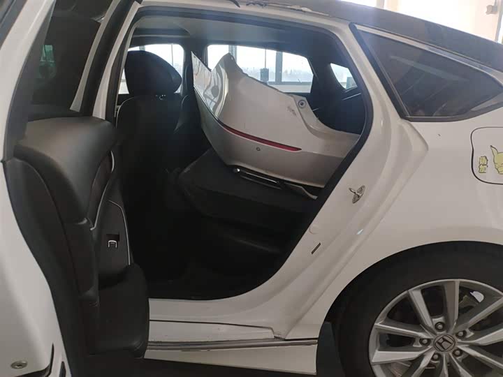 Фото 7 - Honda Accord