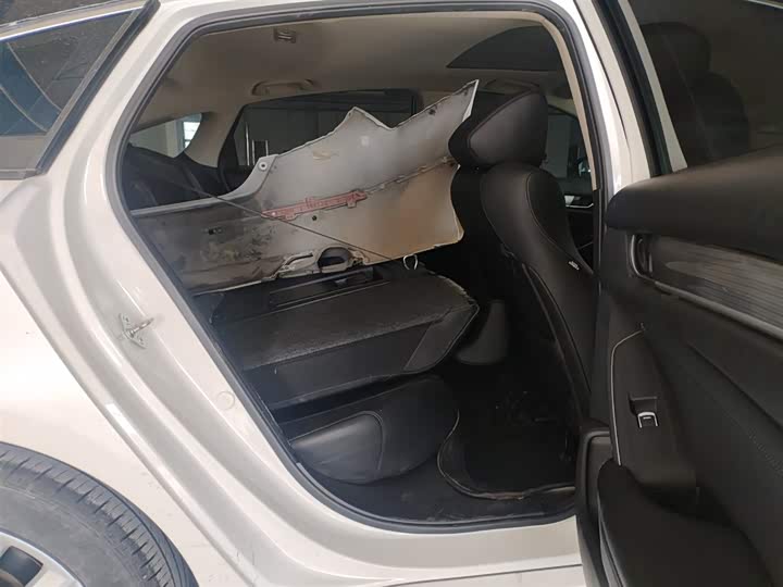 Фото 9 - Honda Accord