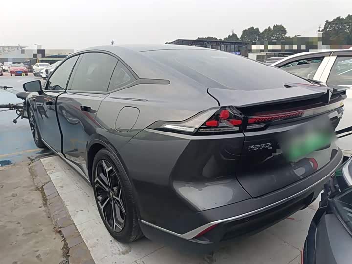 Фото 5 - Changan Deepal SL03