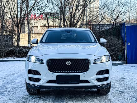 Фото 1 - Jaguar F-Pace