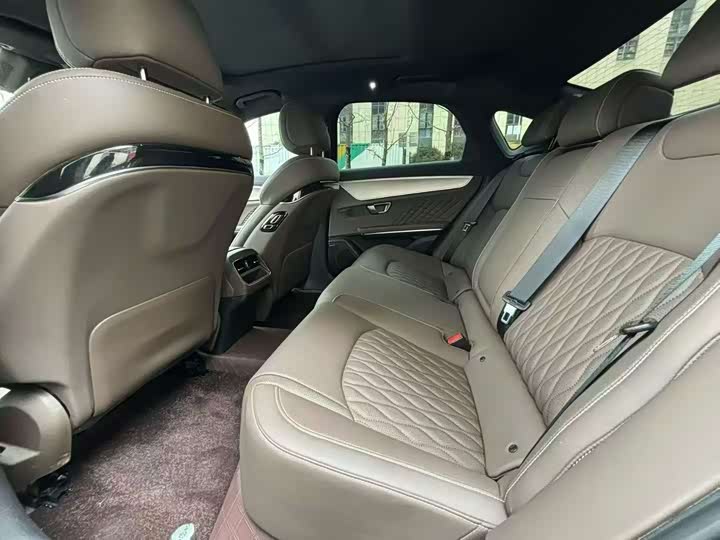 Фото 6 - BYD Han