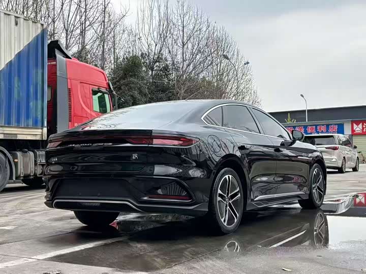 Фото 7 - BYD Han