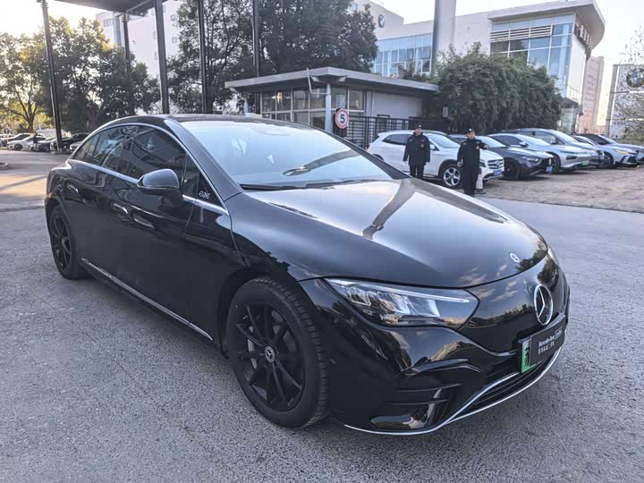 Фото 3 - Mercedes-Benz EQE