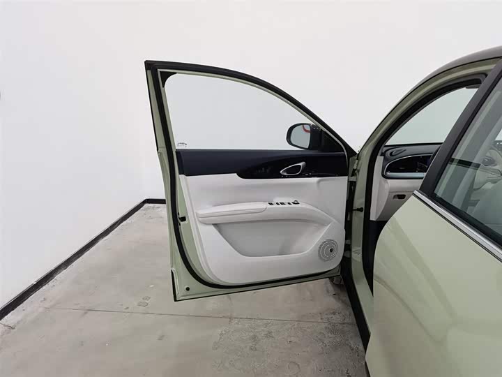 Фото 8 - Geely Galaxy Geome