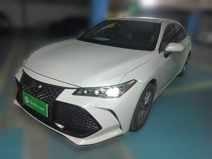Фото 2 - Toyota Avalon