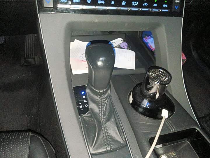 Фото 7 - Toyota Avalon