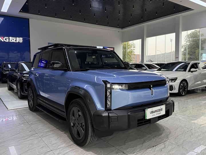 Фото 3 - Chery iCar 03