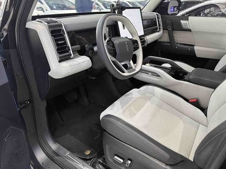 Фото 9 - Chery iCar 03