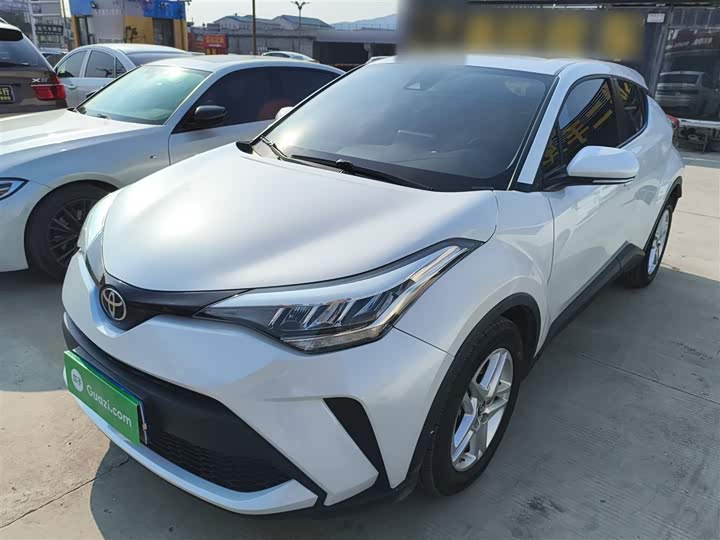 Фото 1 - Toyota C-HR