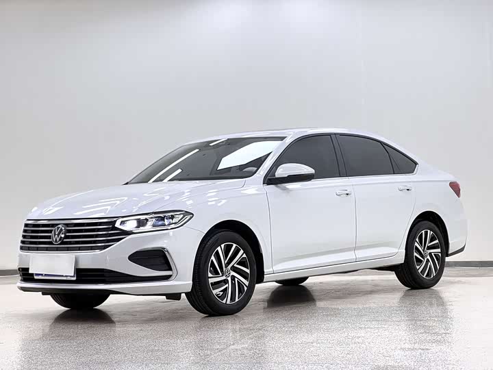 Фото 1 - Volkswagen Lavida