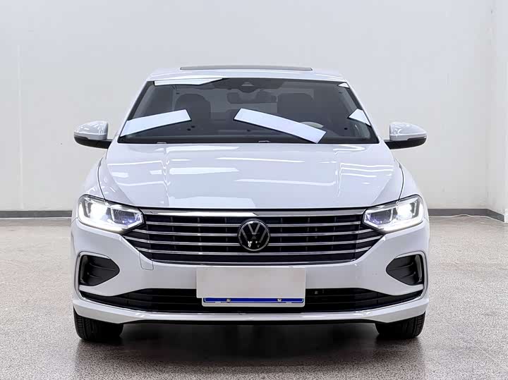 Фото 2 - Volkswagen Lavida