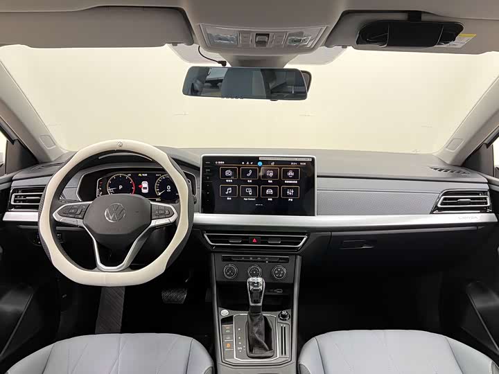 Фото 4 - Volkswagen Lavida