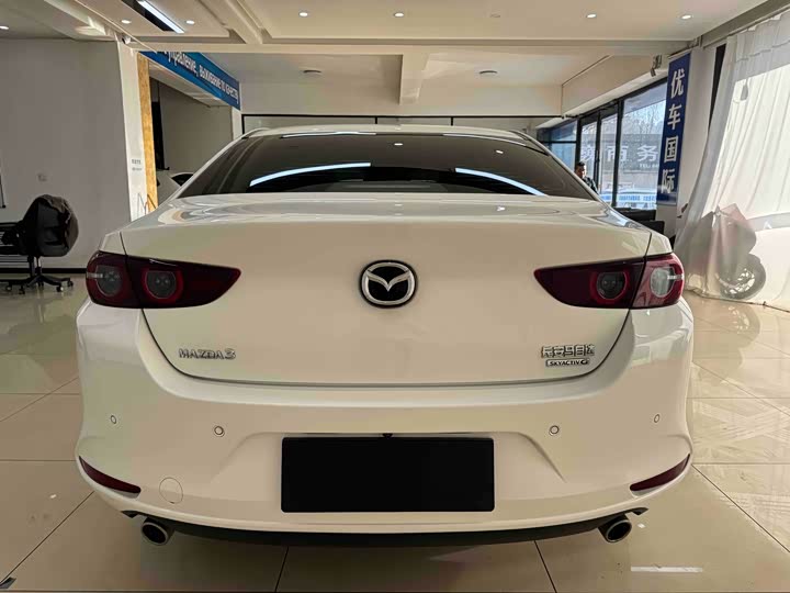 Фото 5 - Mazda 3 (Axela)