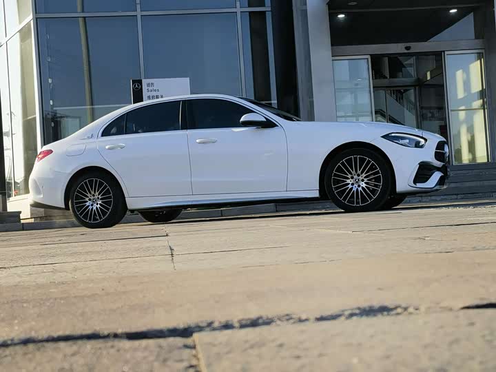 Фото 4 - Mercedes-Benz C-Class