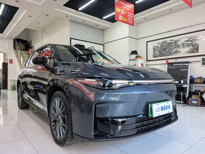 Фото 2 - Leapmotor C10