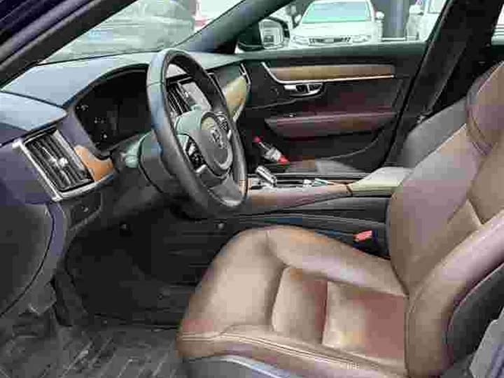 Фото 7 - Volvo S90