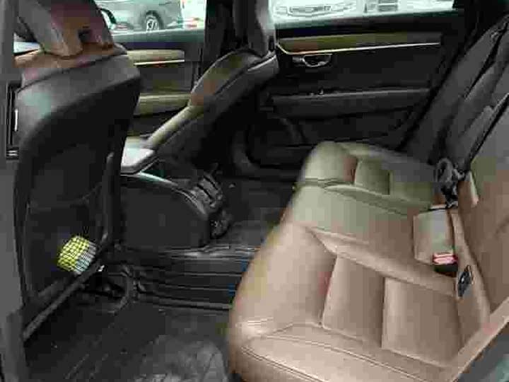 Фото 8 - Volvo S90