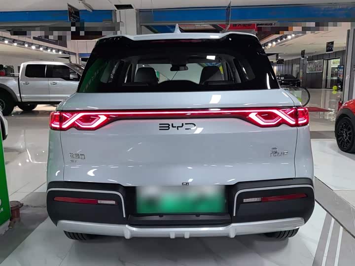 Фото 6 - BYD Yuan Up