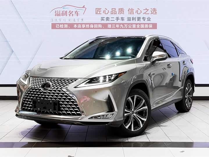 Фото 1 - Lexus RX
