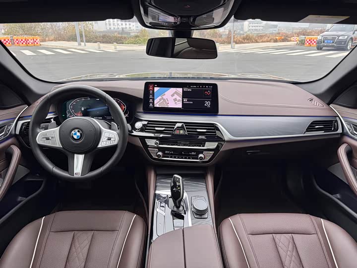 Фото 3 - BMW 5 Series