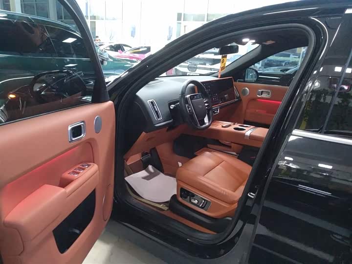 Фото 7 - LiXiang L8