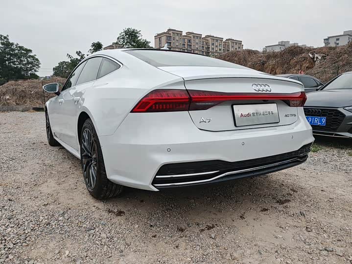 Фото 5 - Audi A7