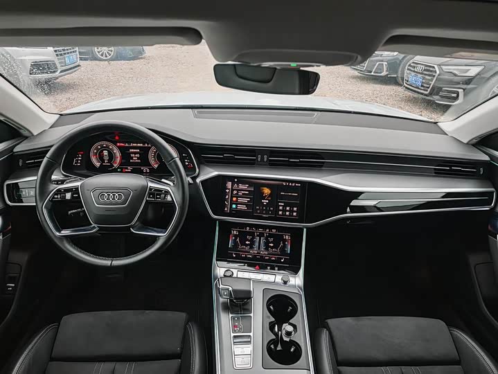 Фото 7 - Audi A7