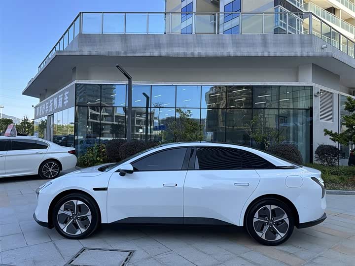 Фото 4 - XPeng Mona M03