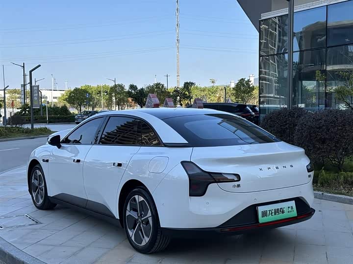 Фото 5 - XPeng Mona M03