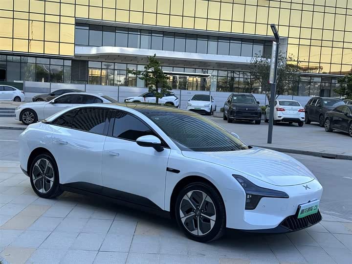 Фото 7 - XPeng Mona M03