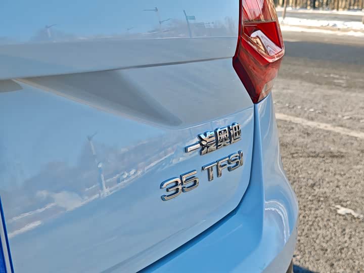 Фото 5 - Audi Q2L