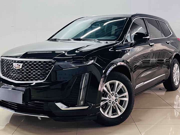 Фото 2 - Cadillac XT6