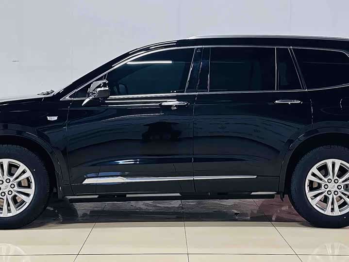 Фото 5 - Cadillac XT6