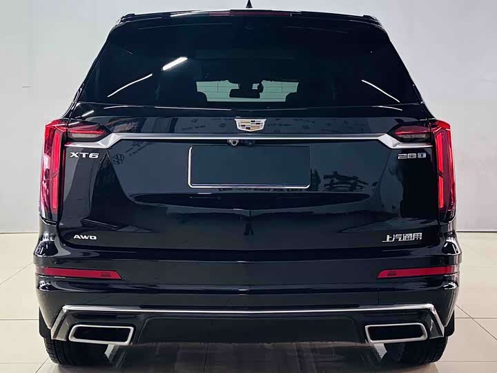 Фото 7 - Cadillac XT6