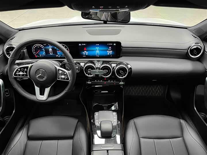 Фото 2 - Mercedes-Benz A-Class