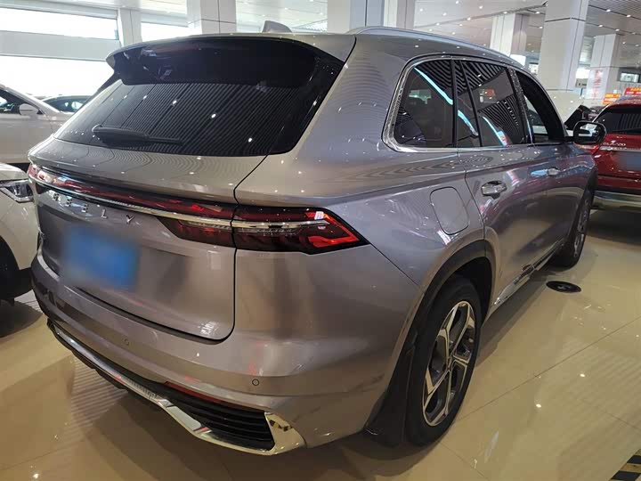 Фото 7 - Geely Monjaro