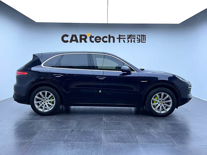 Фото 4 - Porsche Cayenne Hybrid