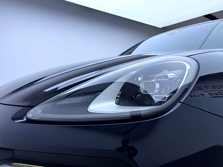 Фото 8 - Porsche Cayenne Hybrid