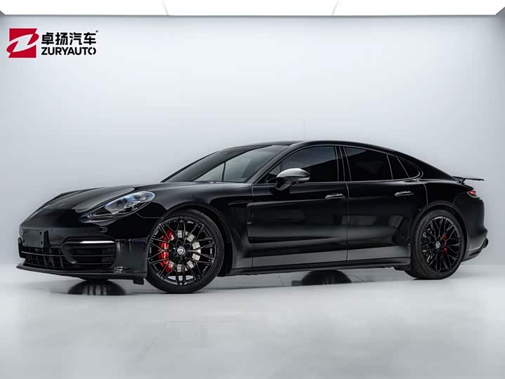 Фото 1 - Porsche Panamera