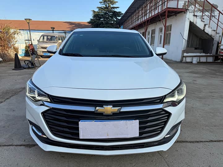 Фото 2 - Chevrolet Monza