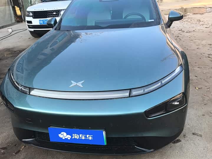 Фото 2 - XPeng P7