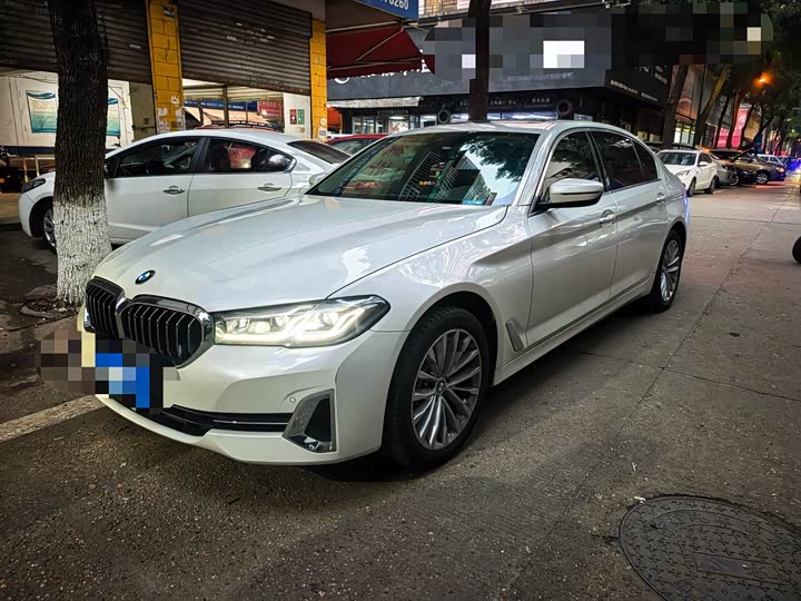 Фото 1 - BMW 5 Series