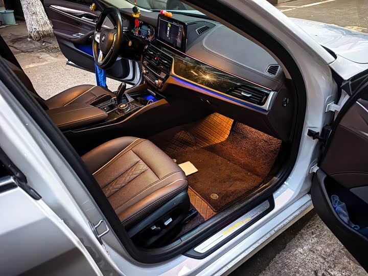 Фото 6 - BMW 5 Series