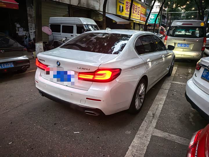 Фото 7 - BMW 5 Series