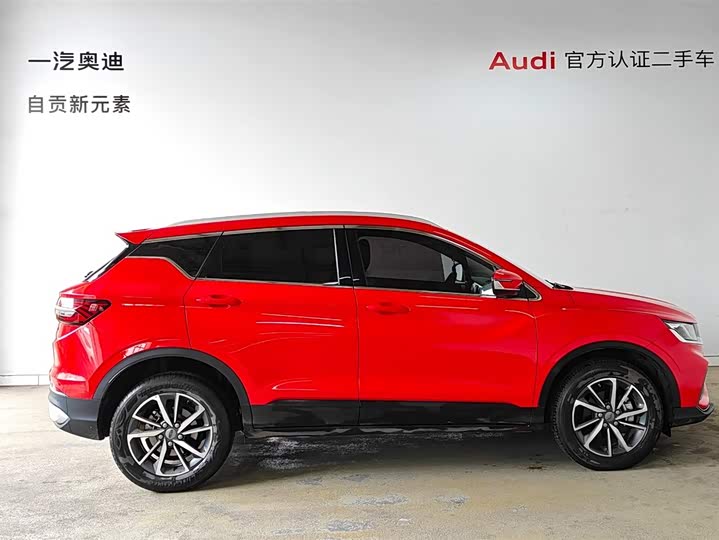 Фото 2 - Geely Coolray