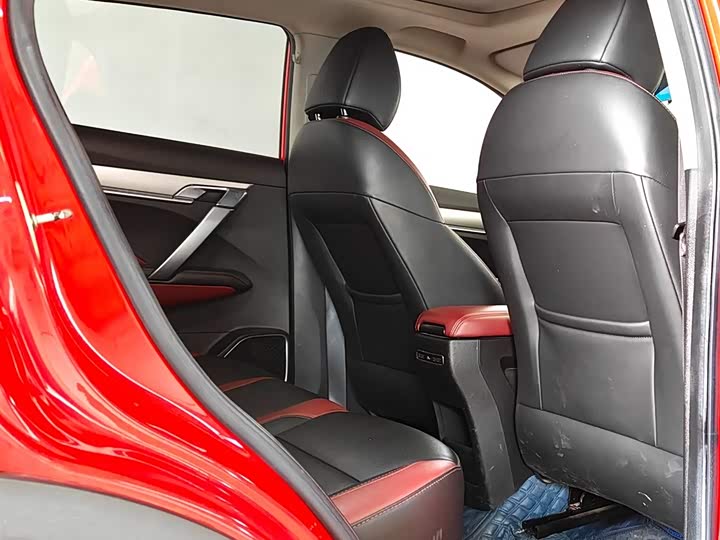 Фото 6 - Geely Coolray