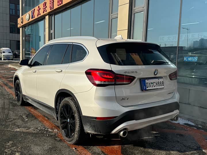 Фото 6 - BMW X1